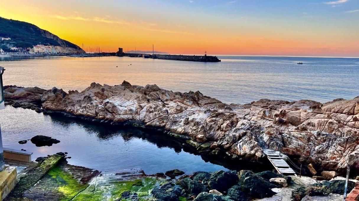 Vila La Casina Rossa Marciana Marina  Exteriér fotografie